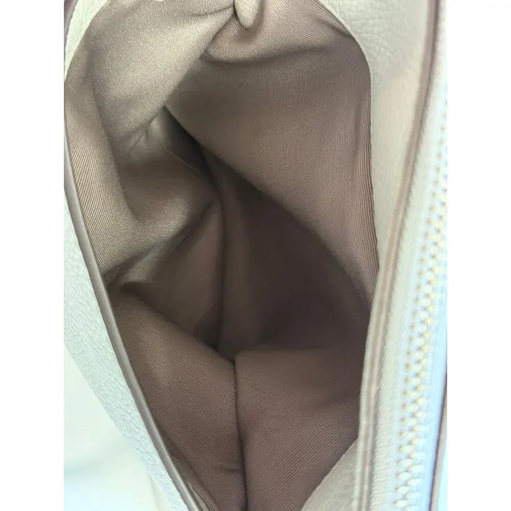 Marc Jacobs Cream Color Leather Crossbody Messenger Bag Buttery Soft | EUC! - Picture 5 of 8